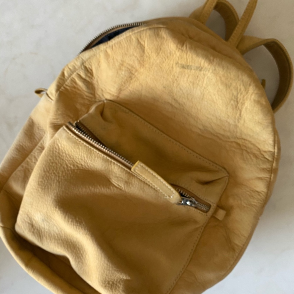 Small size Baggu real suede yellow backpack